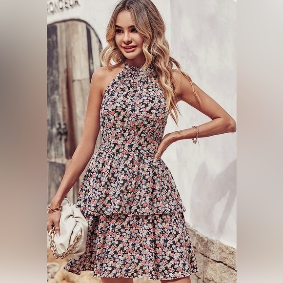 Pretty Garden Floral Sundress, NWT - Picture 2 of 11